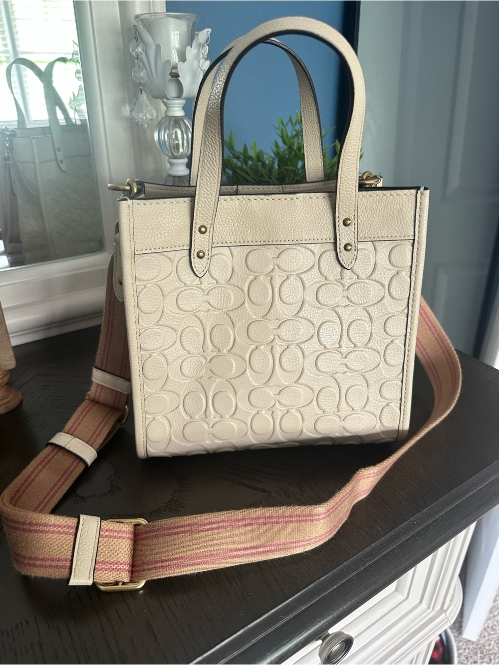 Coach Field Tote 22 in Chalk Signature Embossed Leather with Removable Strap